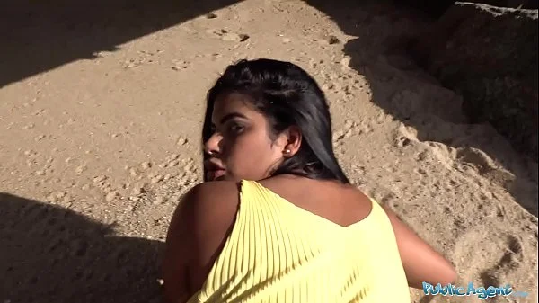 Public Agent A Blind date for Latina with huge natural boobs