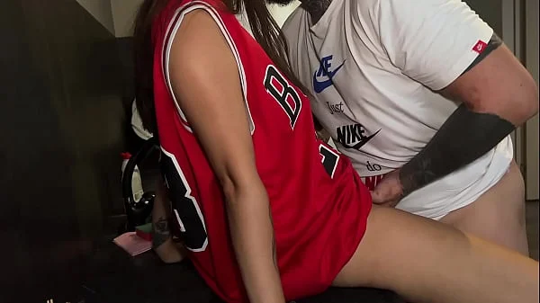 my stepsister gave me a deep blowjob and let me fuck her tight ass