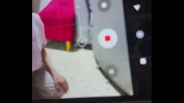 jovencita de 18 en su primera porno