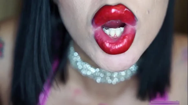 Bimbo Dick Sucking Gets Massive Facial