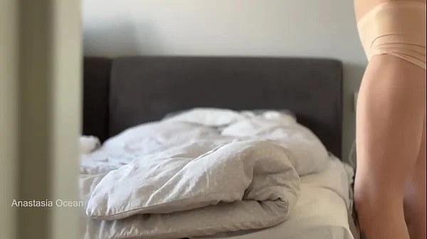 When your housekeeper is flashing tits during work. Voyeur Underboob. Downblouse.