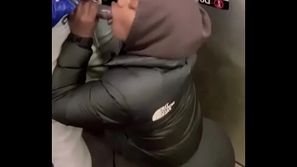 EXTREME PUBLIC ORGASM STEPBRO 11 INCH BBC SUCKED ON TRAIN