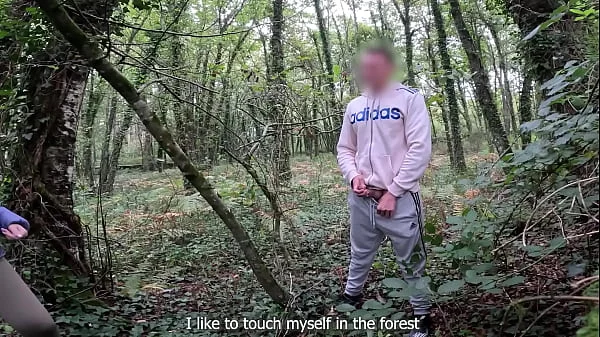 I surprise a strange girl in the forest when I jerk off and she fucks me without caring if they see us