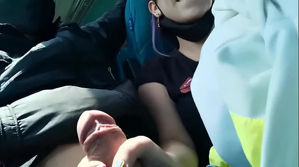 kattyblake da mamada babosa y follada en bus de copetran rumbo al peñon de guatape