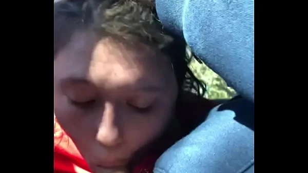 Dirty hooker sucks cock in car BJ