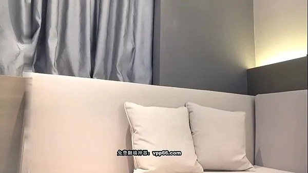 中国外围女暗拍直播-苗条身材黑衣妹子，近距离拍摄口交舔逼手指玩弄，抽插猛操呻吟娇喘