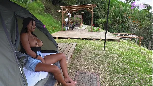 Glamping V.I.P sexo al aire libre (soldier huge cock y Mariana Martix)