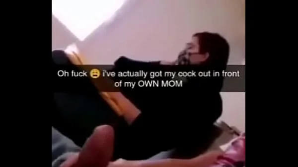 Madre masturba a su hijo