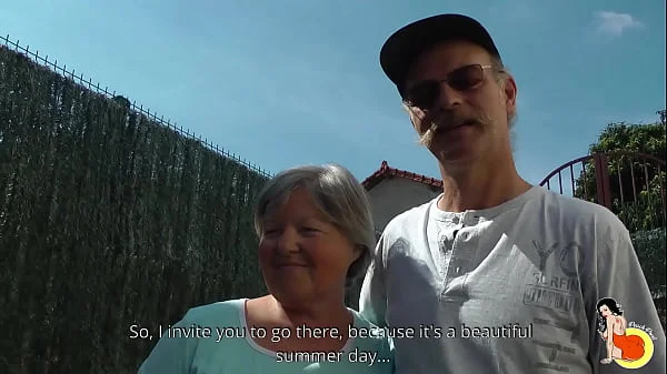 Grannies Jean-Pierre and Raymonde fucks in front of the camera with a BBC