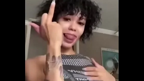 Coi Leray twerking