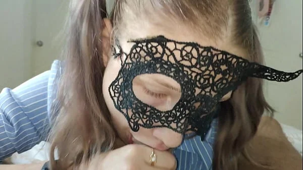 The virgin sucks the dick of the stepbrother so that he does not tell his parents that he fucked her in the ass.