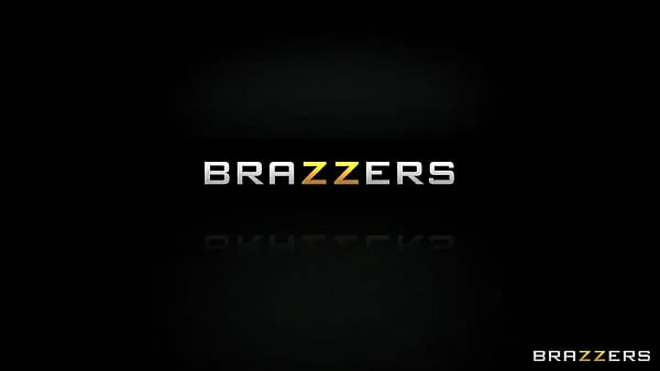 Door-To-Door Pornstar / Brazzers  / download full from http://zzfull.com/door