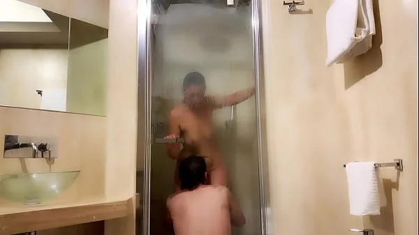 Wet Quicky In Shower Ends With A Massive Facial