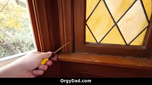 step Daddy Fucks His Hot Girlfriend Clicking Nude Pics